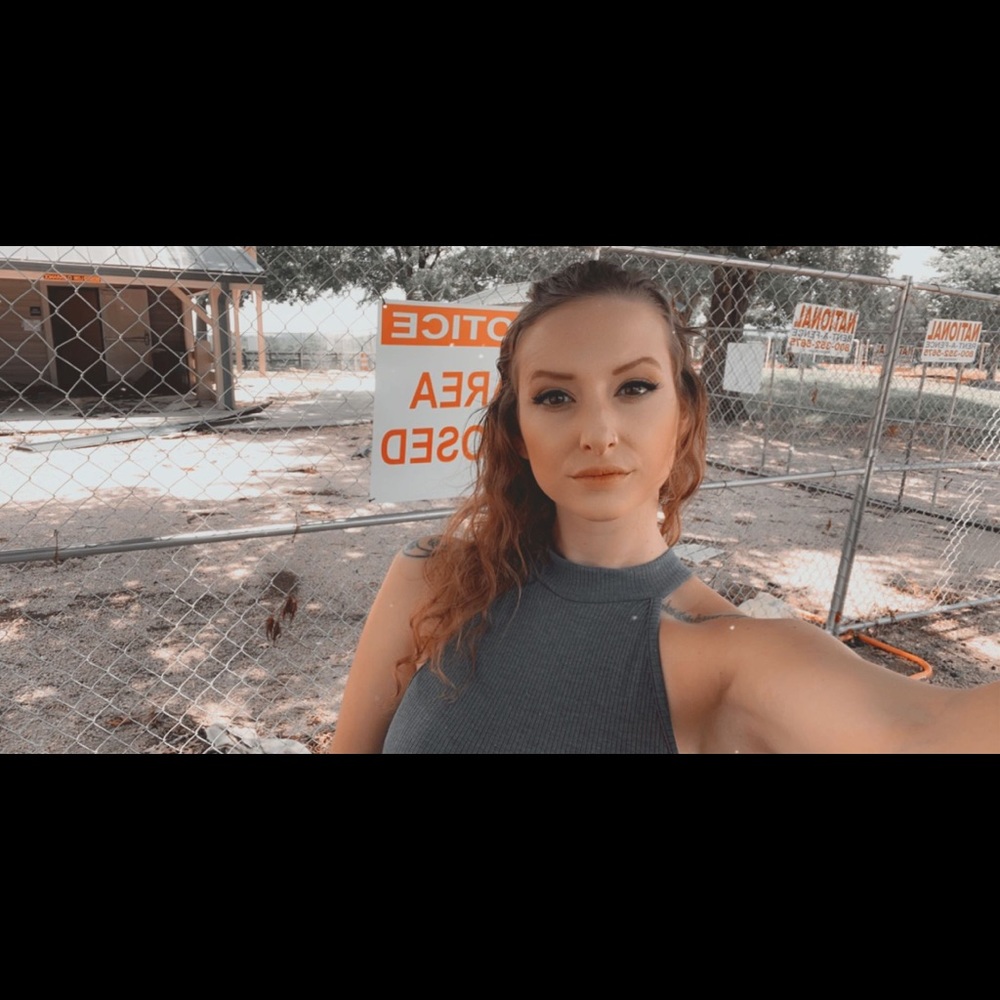 Meet your Posher, Alyssa